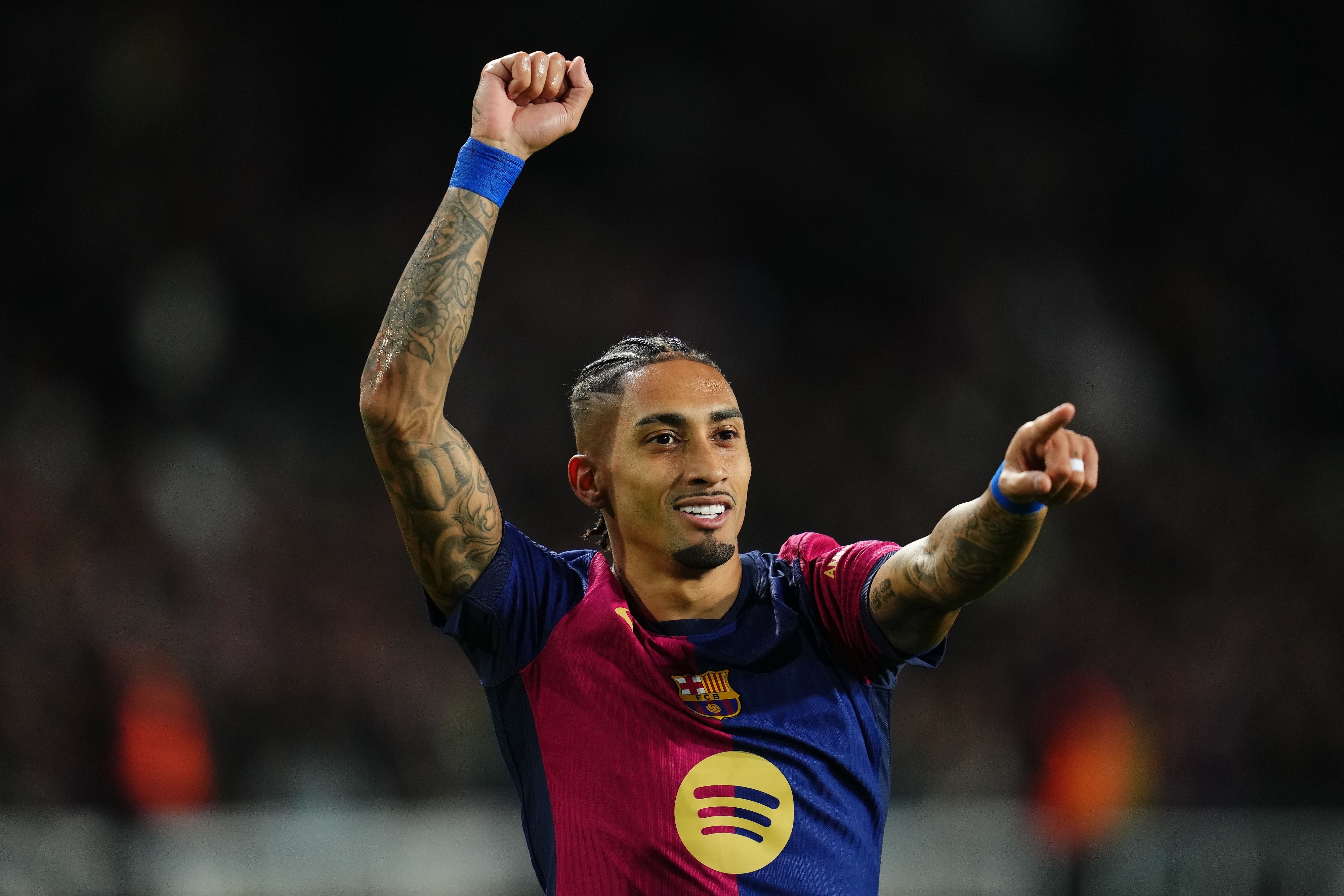 华体会体育-打进巴萨全队赛季西甲首球，拉菲尼亚是队史第5位做到的巴西球员