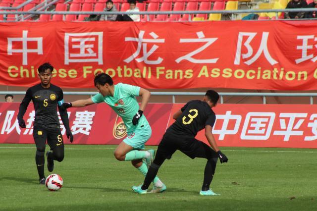 华体会app-国奥最大惊喜杜月徵：两个月融入打7分 还需多学习